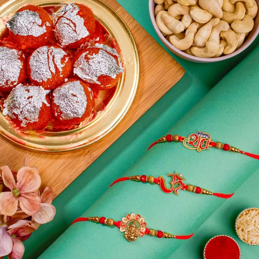 Divine Rakhi and Delightful Treats